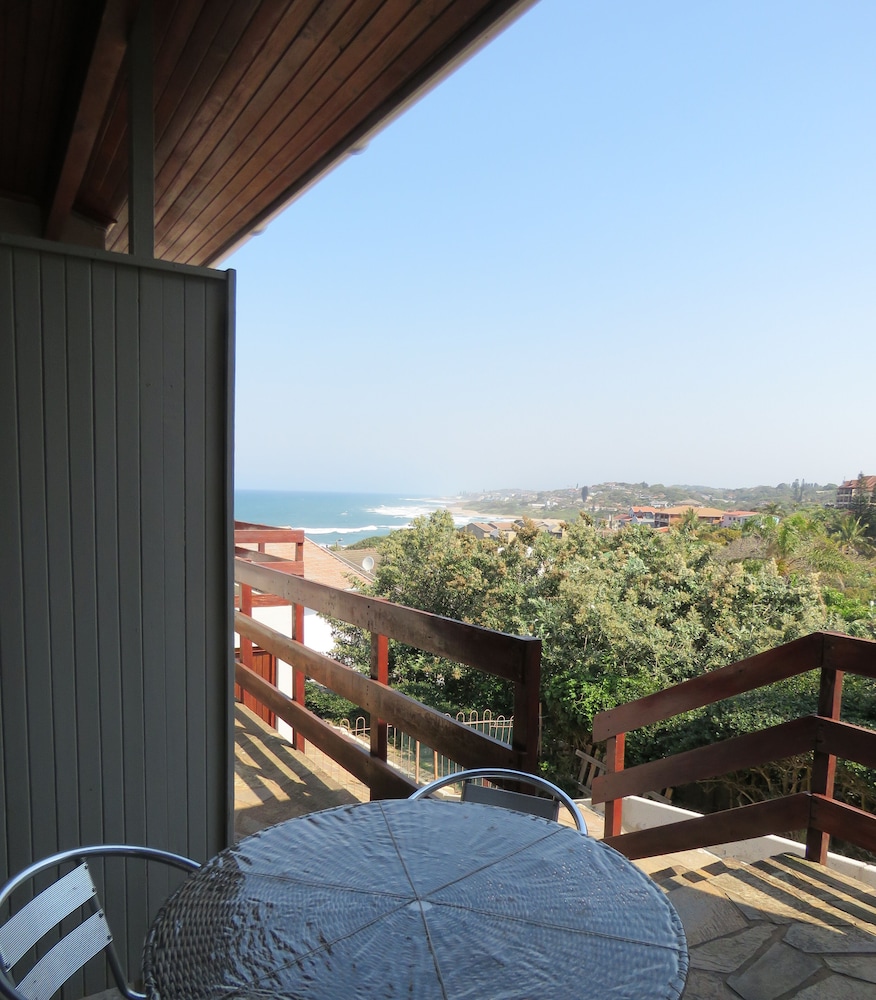 Beachcomber Bay Guest House 27/50