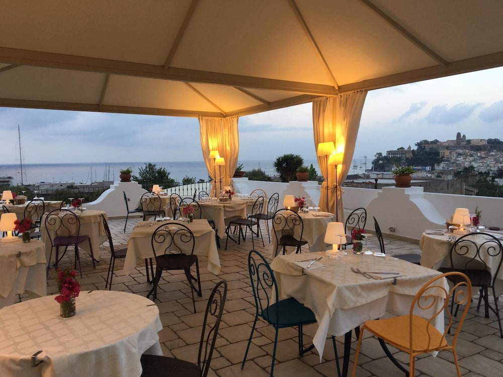 Hotel Bougainville 29/50