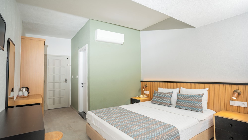 Hotel Karbel Sun 12/50