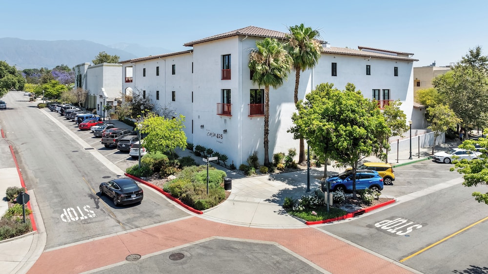 Hotel Casa 425 63/68