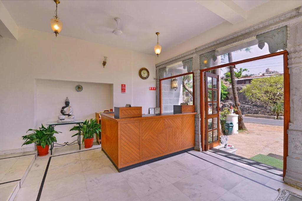 Oyo 6549 Hotel Gorbandh 14/47