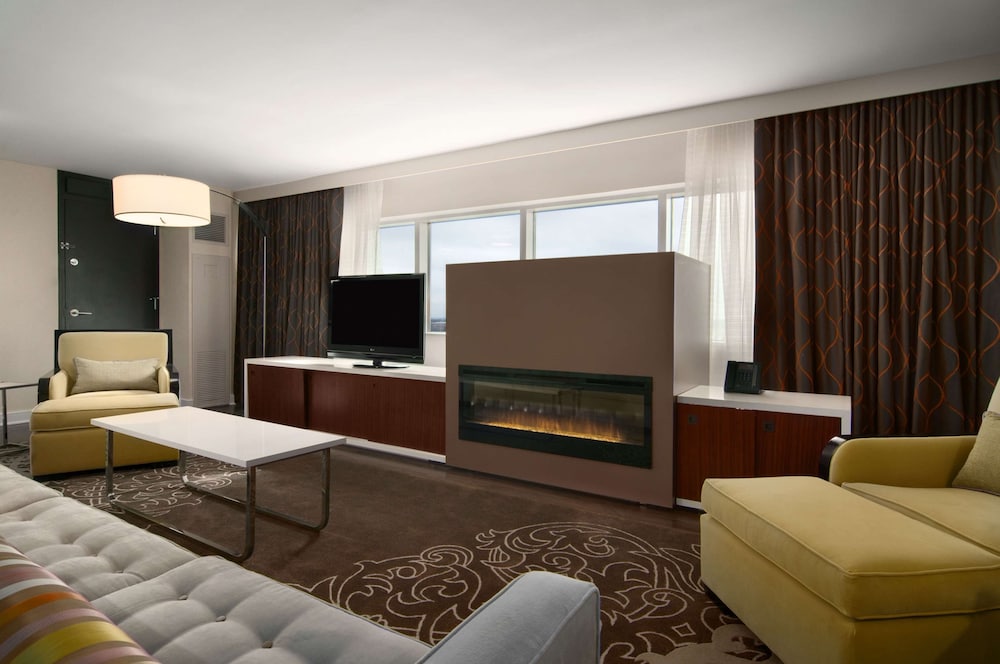 Hilton Atlanta Airport 36/70