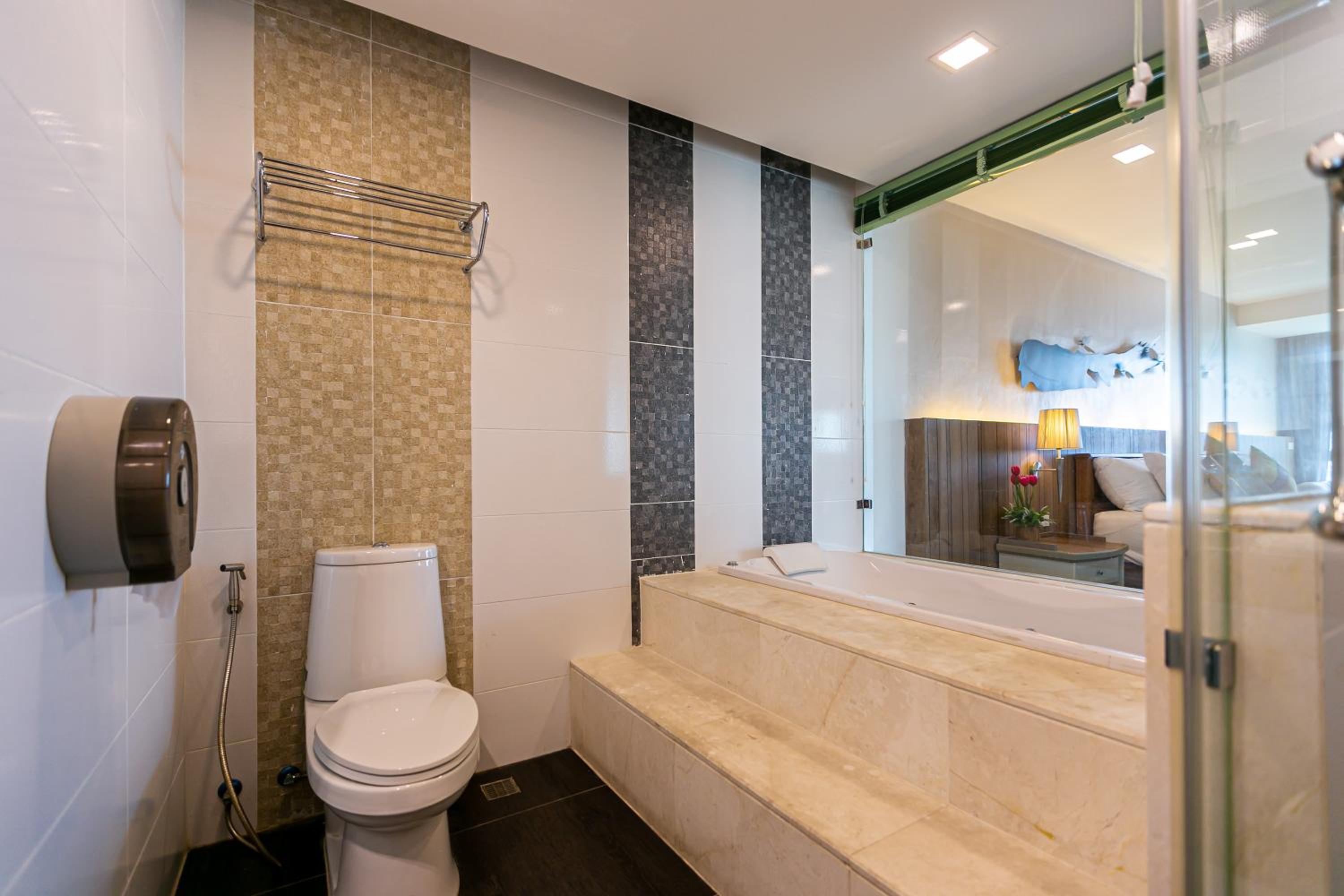 Junior Suite, Grand Ratchapruek Hotel 10/10