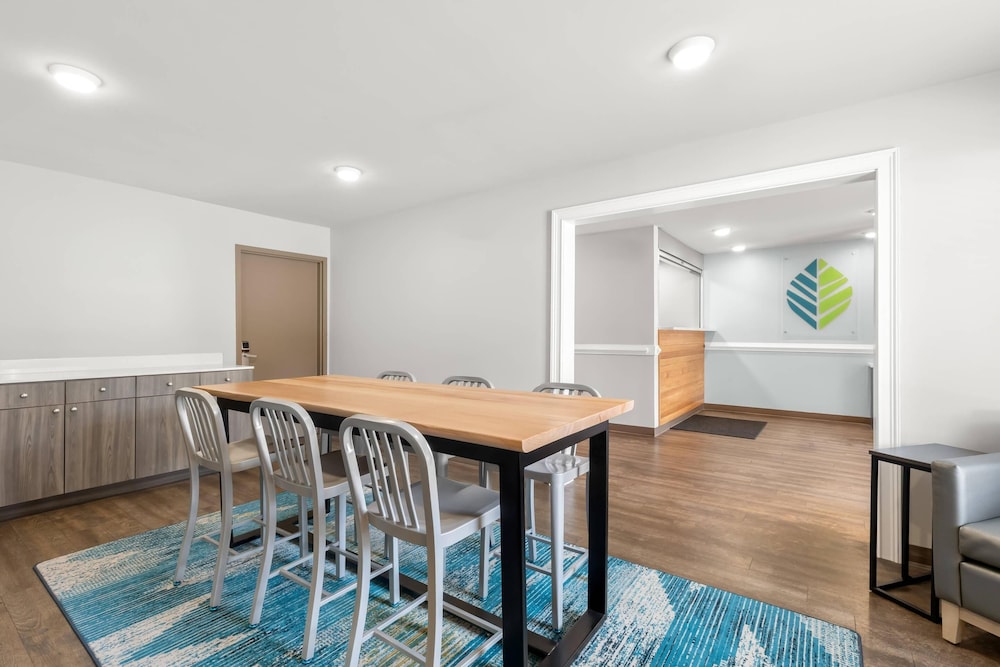 WoodSpring Suites Atlanta Airport 38/56
