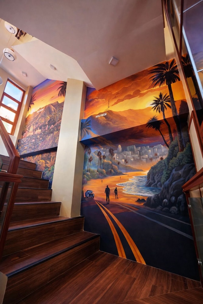 Hollywood Hotel Puerto Princesa 38/66