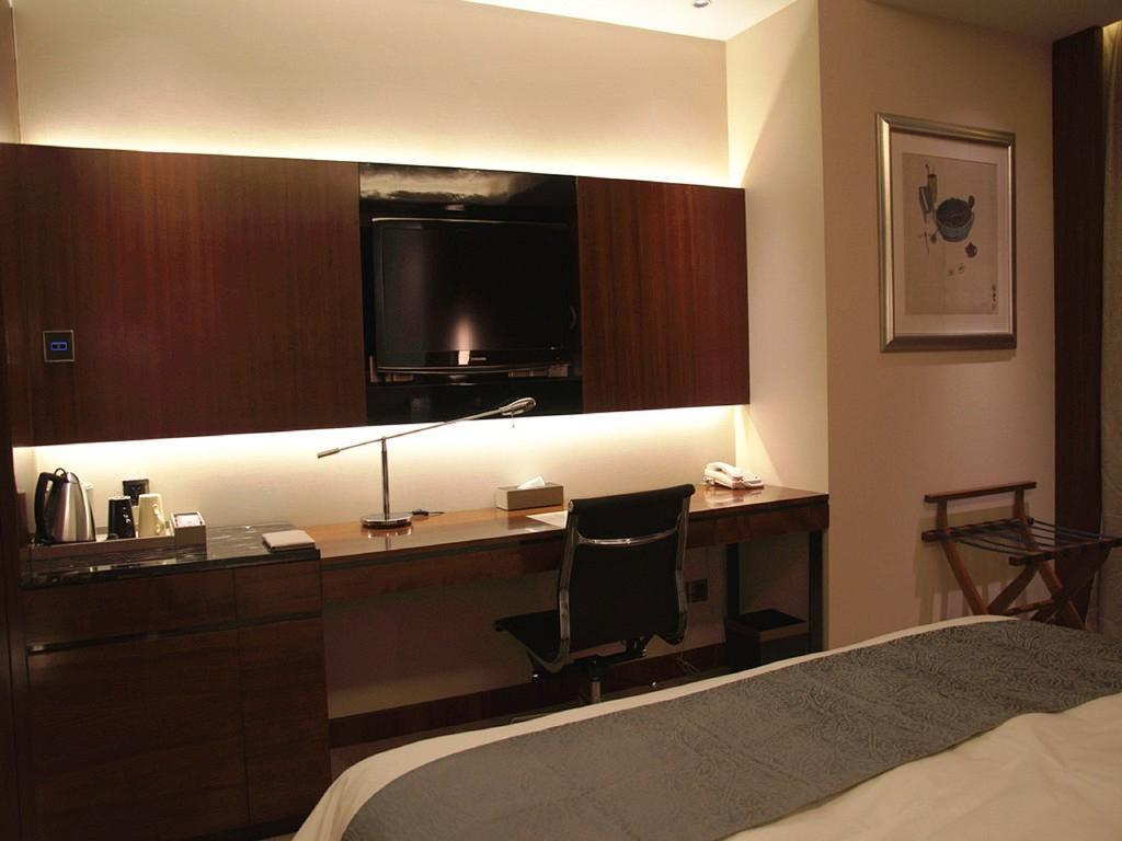 Grand Soluxe Zhongyou Hotel Shenzhen 24/27