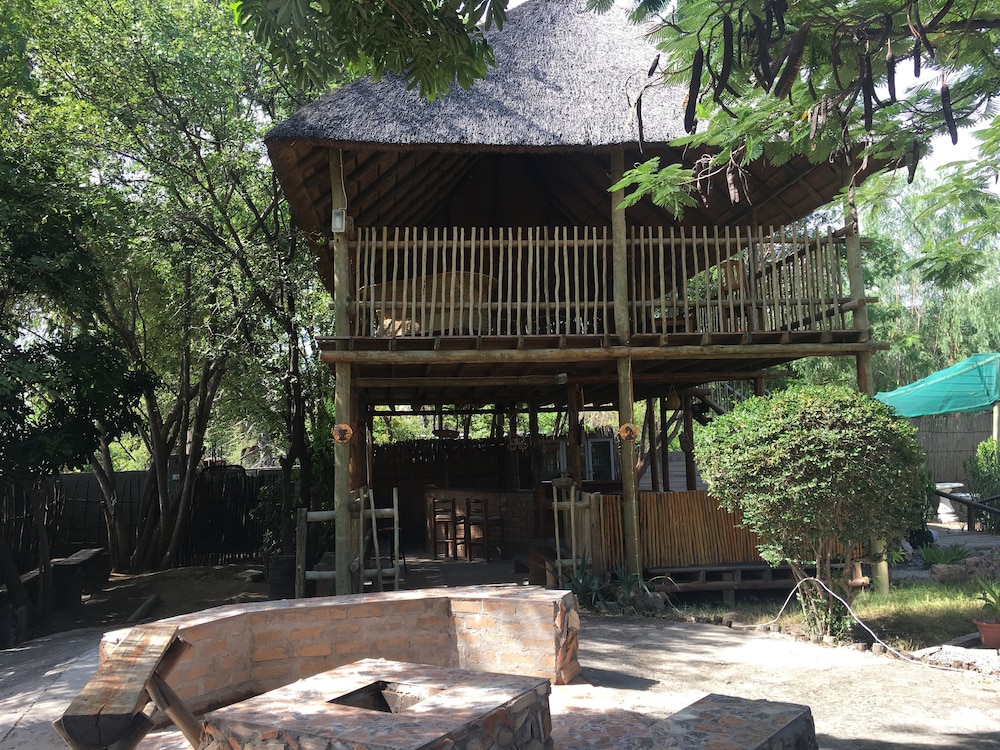 Laphroiag Luxury Chalets 9/21