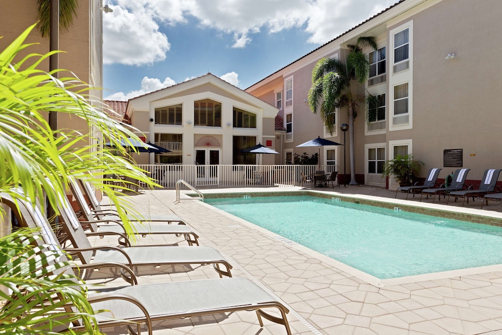 Hampton Inn & Suites Venice Bayside South Sarasota 3/36