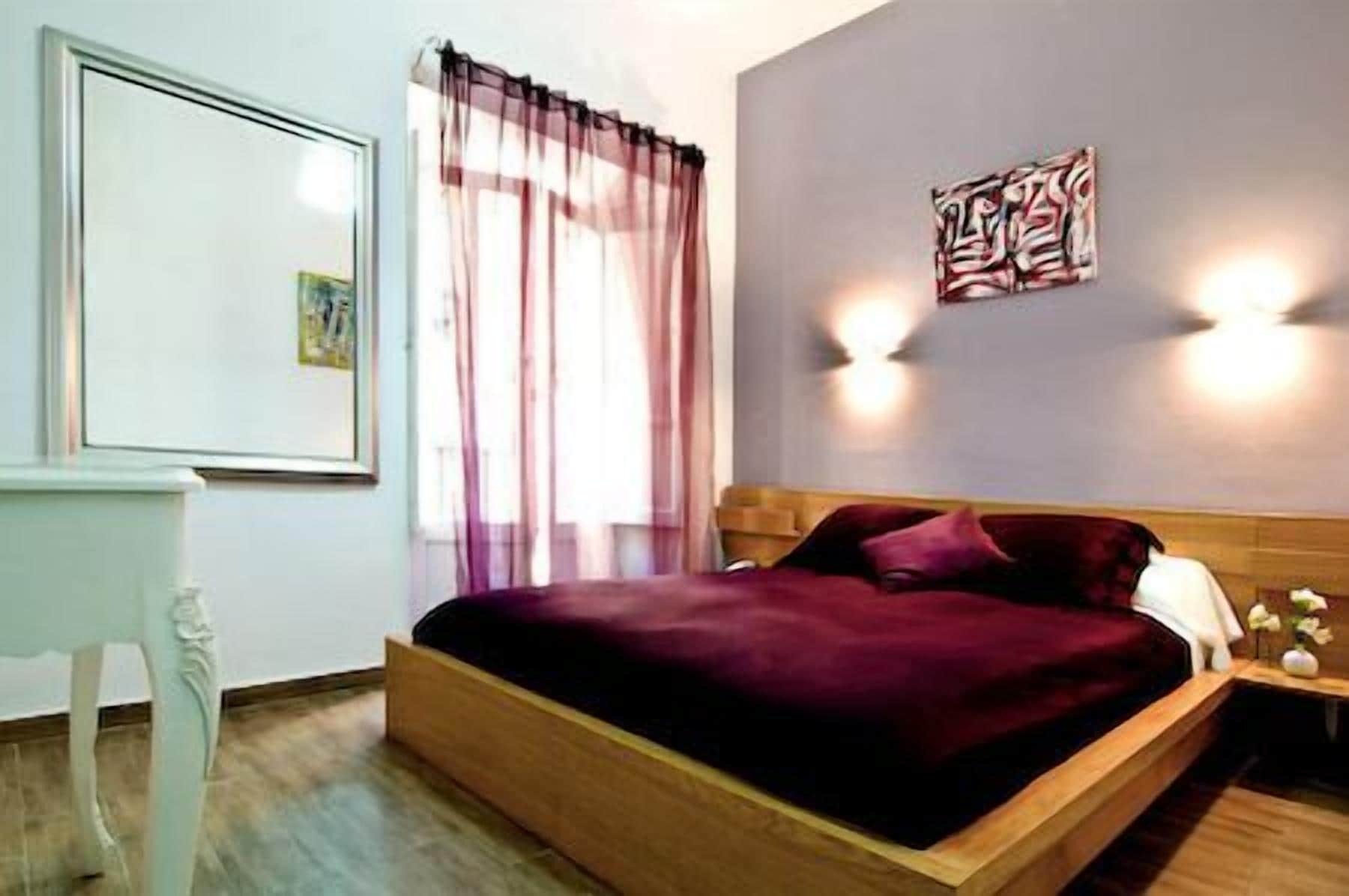 SUPERIOR, DOUBLE BED