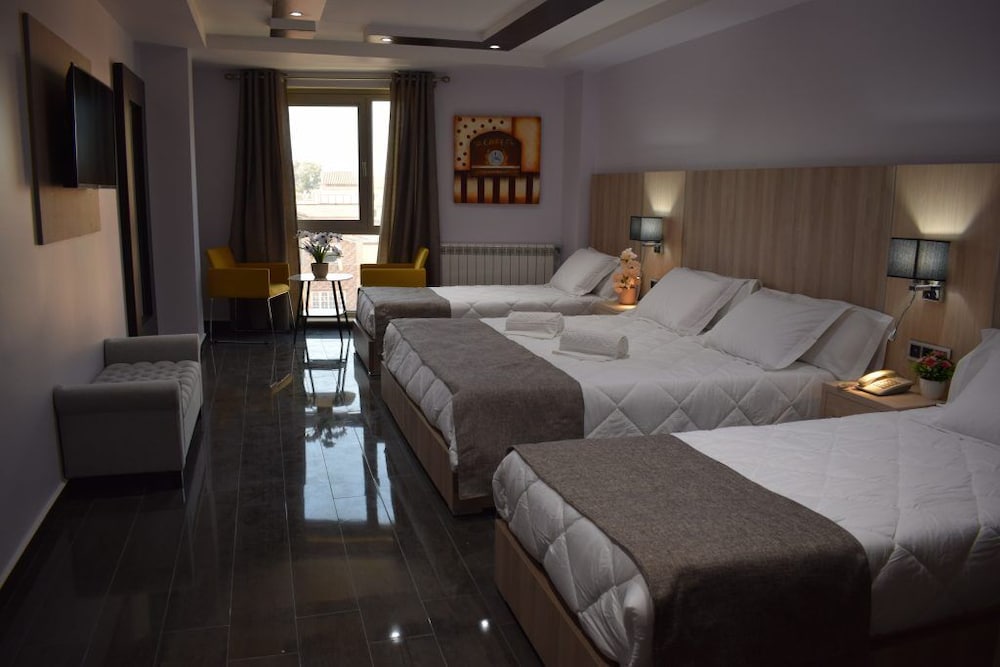 Hotel Zinou ZM 19/49