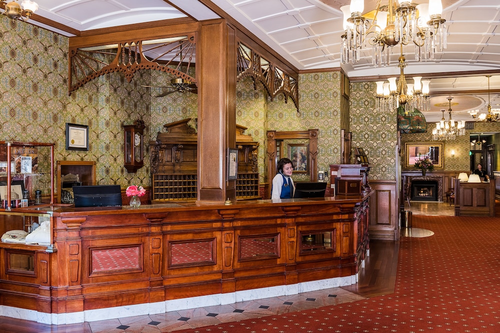 HISTORIC STRATER HOTEL 11/68