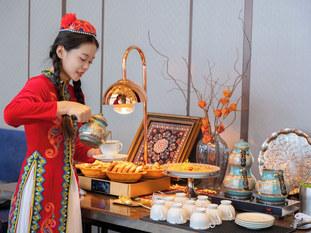Shangri-la Hotel, Yiwu 9/75