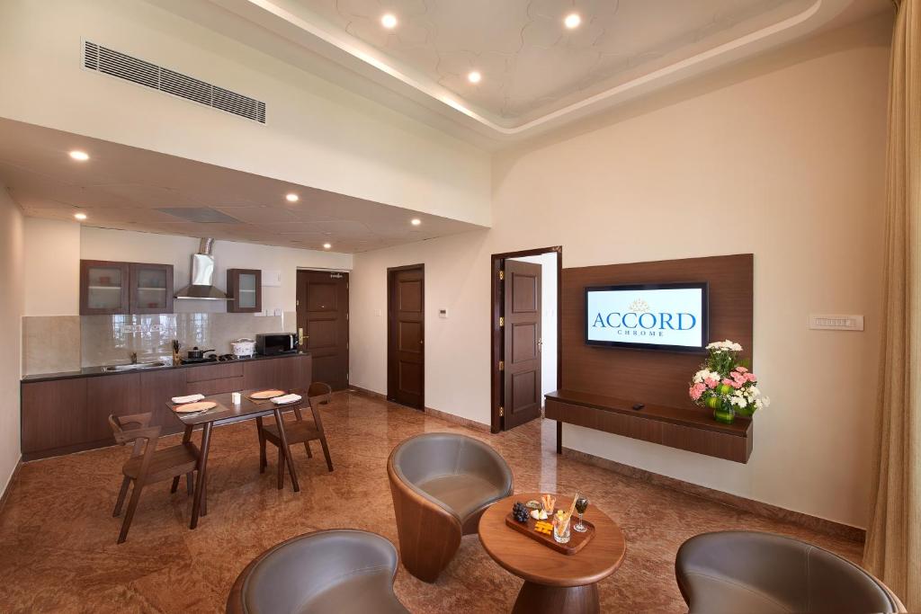 Accord Chrome Airport Hotel 14/20