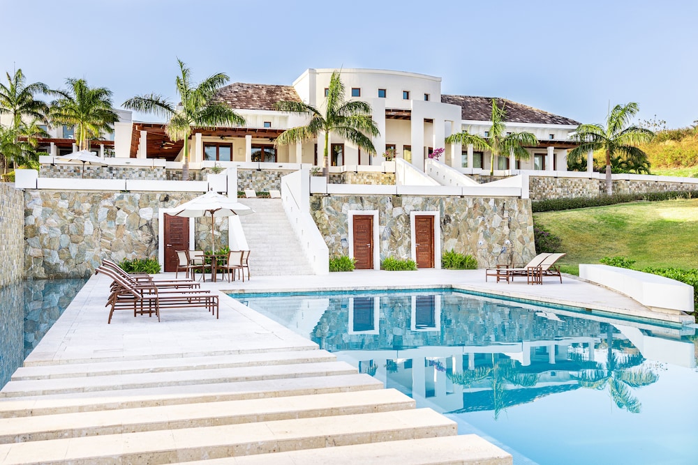 Las Verandas Hotel And Villas 7/73