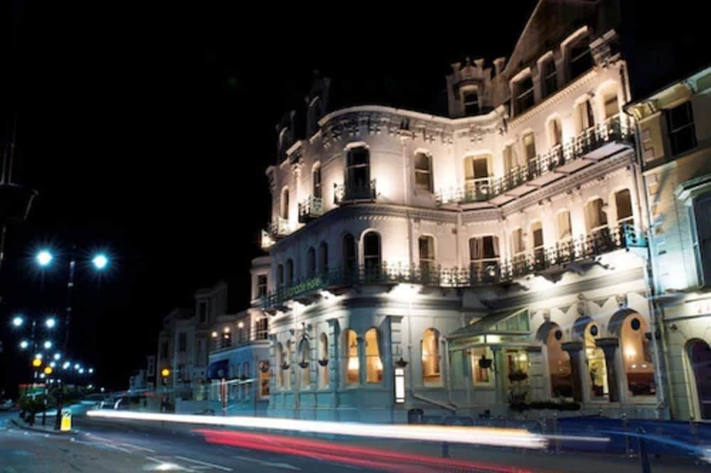 Royal Esplanade Hotel 1/50