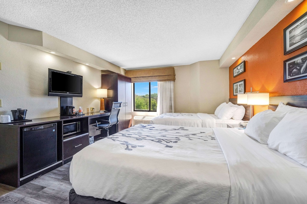 غرفة قياسية بسريرين مزدوجين، Wingate by Wyndham Leesburg Florida 2/3