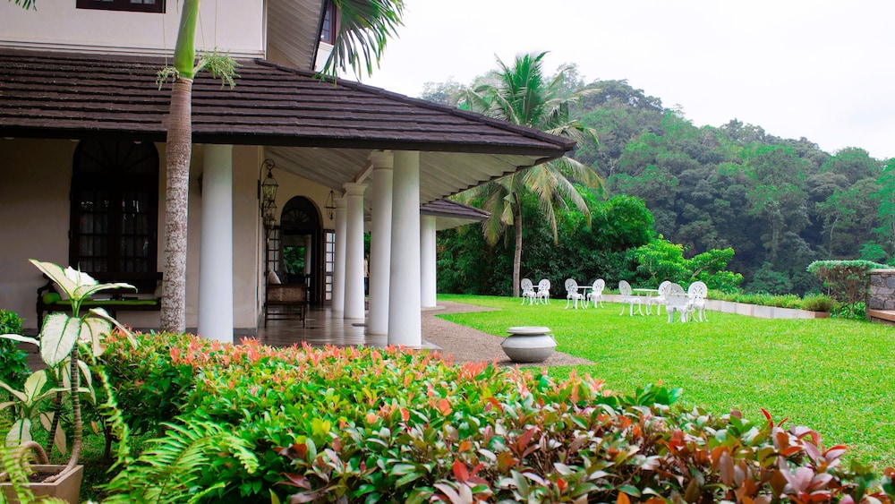 Coffee Bungalow Kandy photo4