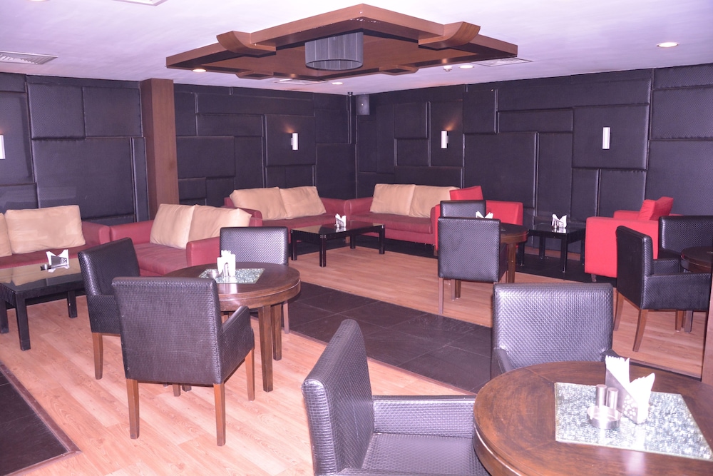 Hotel Saurabh Candy By Peppermint 29/39