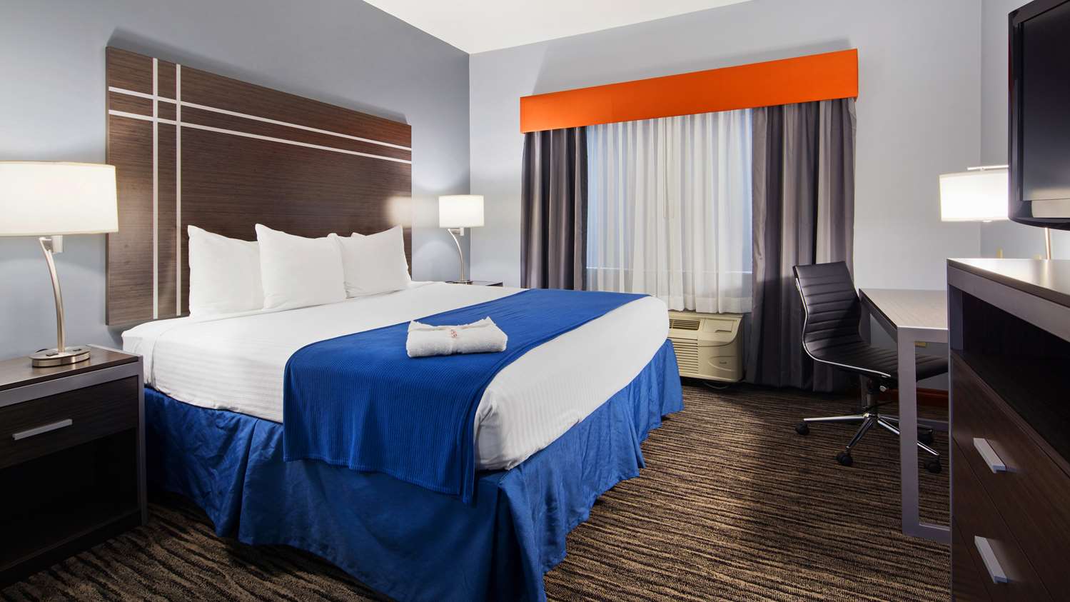 Room, King Bed, Sofa