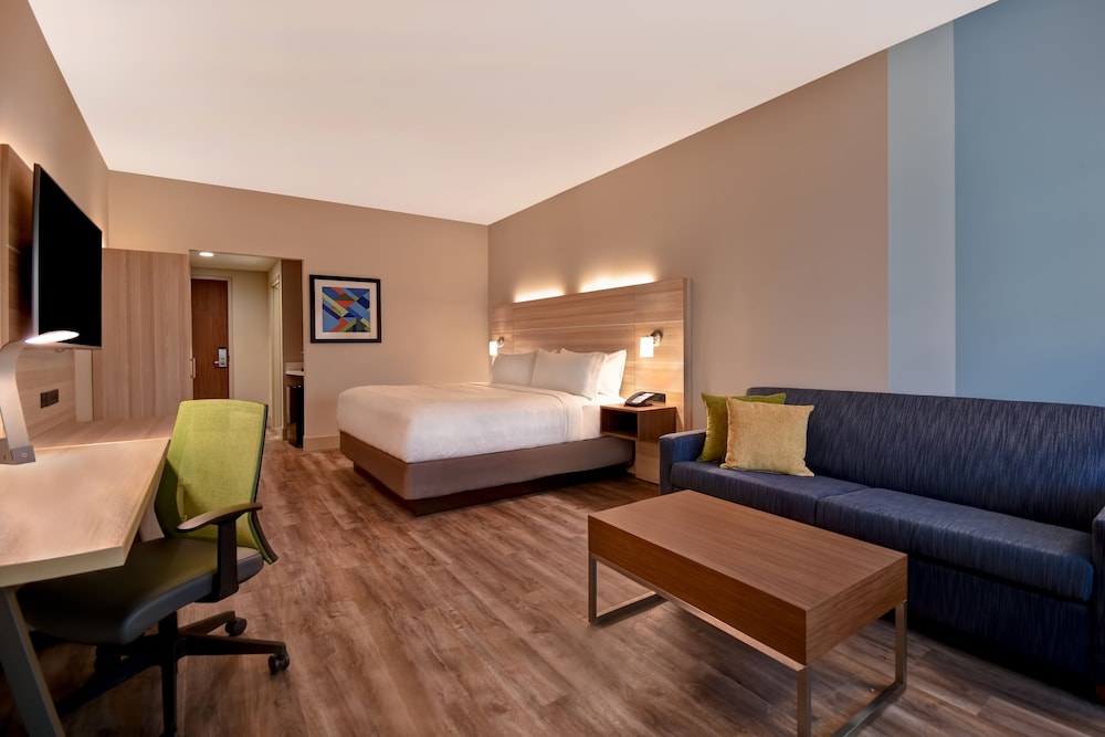 Holiday Inn Express Suites Galveston Beach 35/65