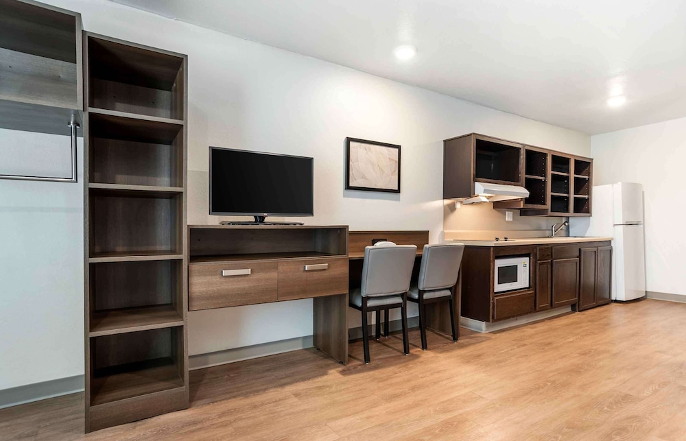 WoodSpring Suites New Orleans Airport 36/46
