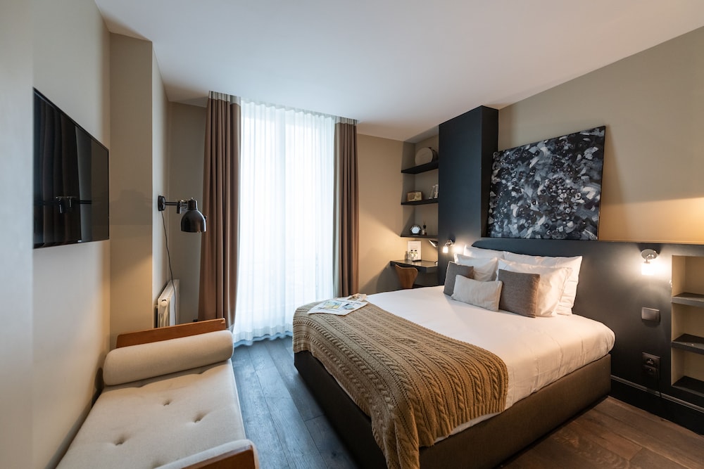 1er Etage Marais 9/61