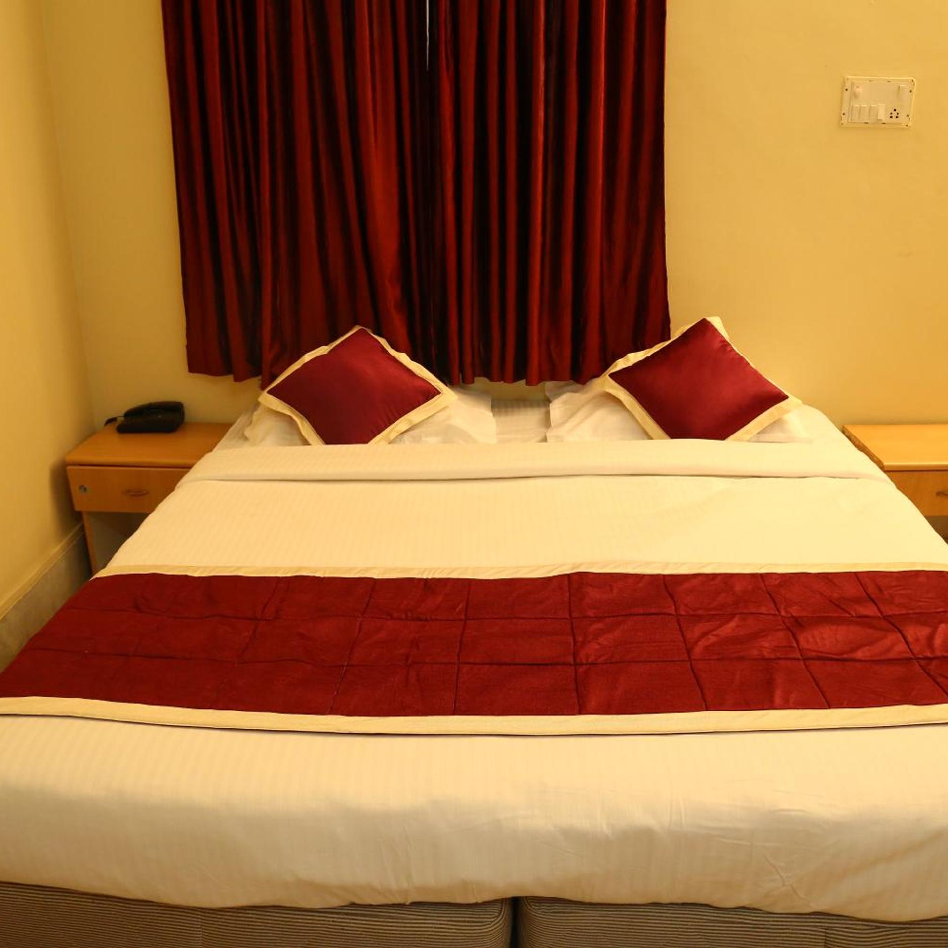 Kstdc Hotel Mayura Chalukya Badami 19/50