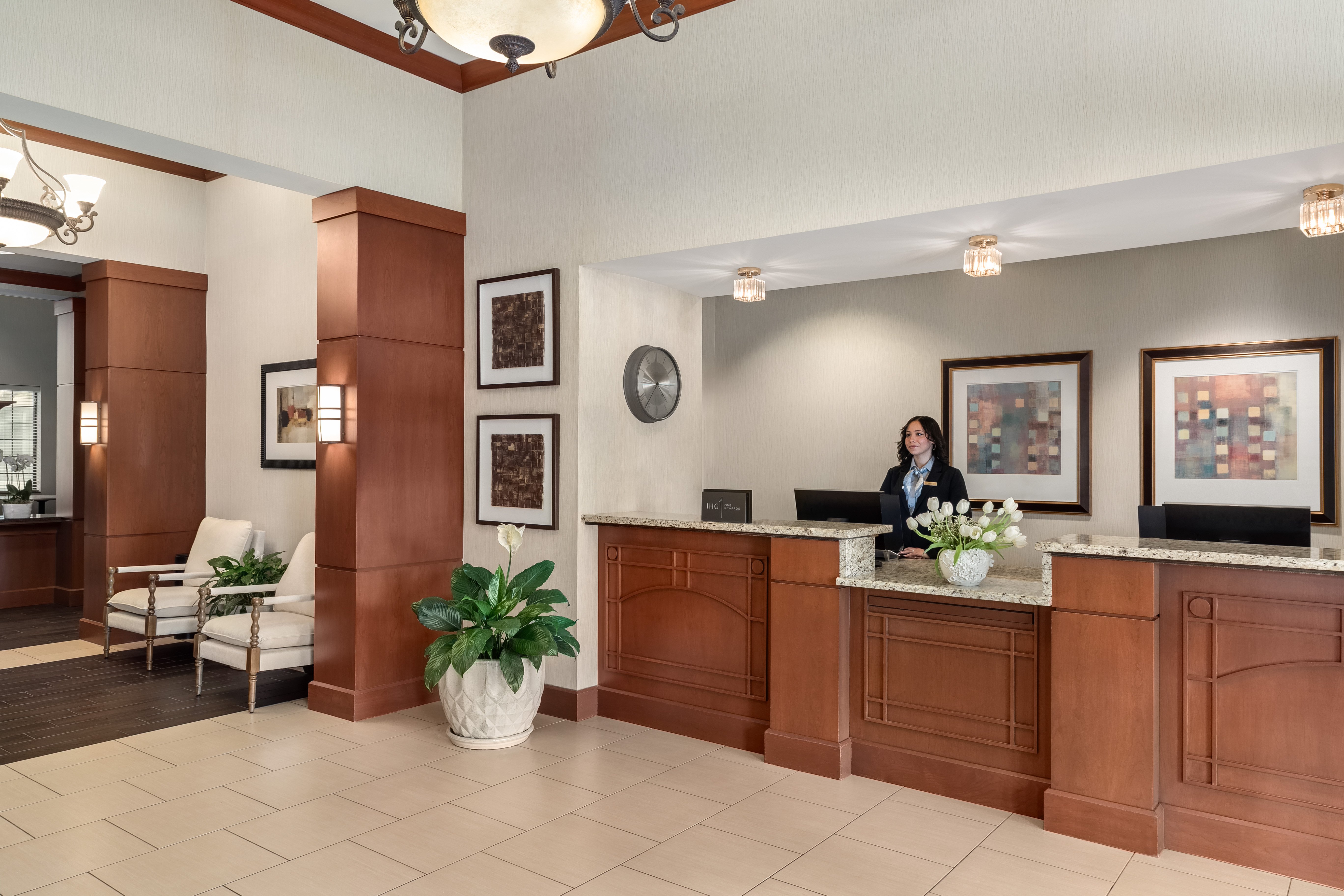 STAYBRIDGE SUITES CHANTILLY - DULLES AIRPORT 11/73