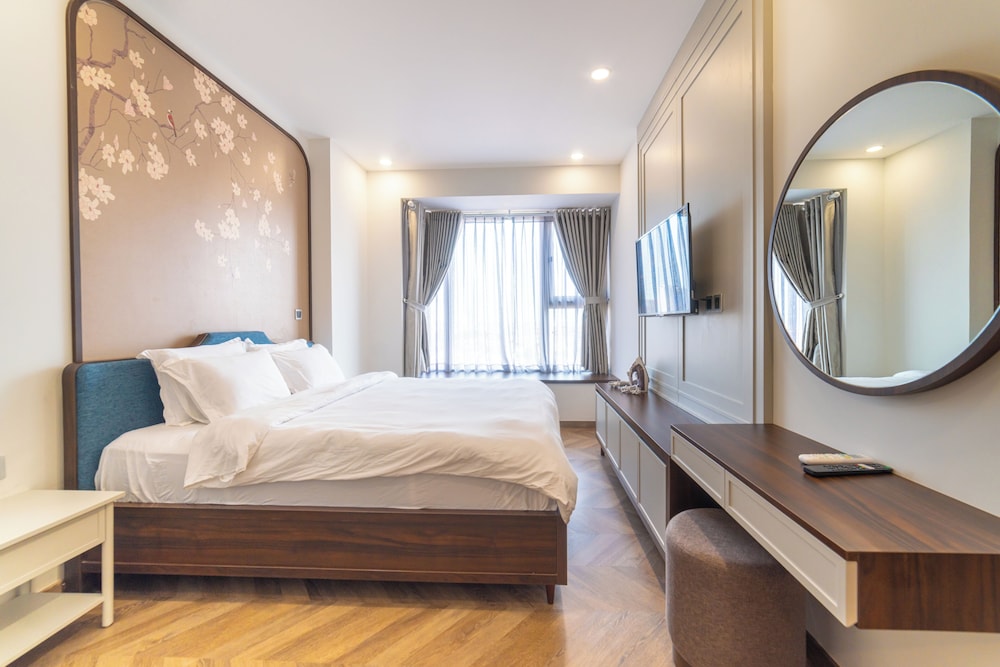 Midtown Premium Apartments 16/40