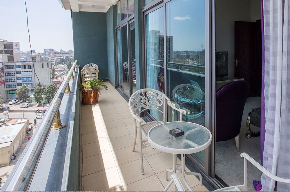 Sidra International Hotel 41/51