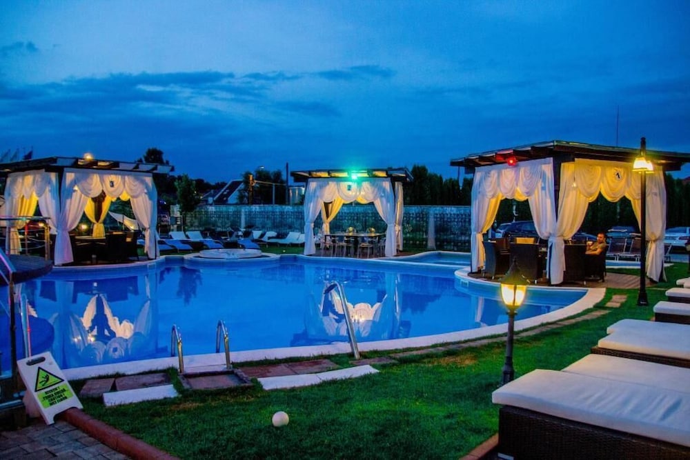 Magic Trivale Hotel 31/34