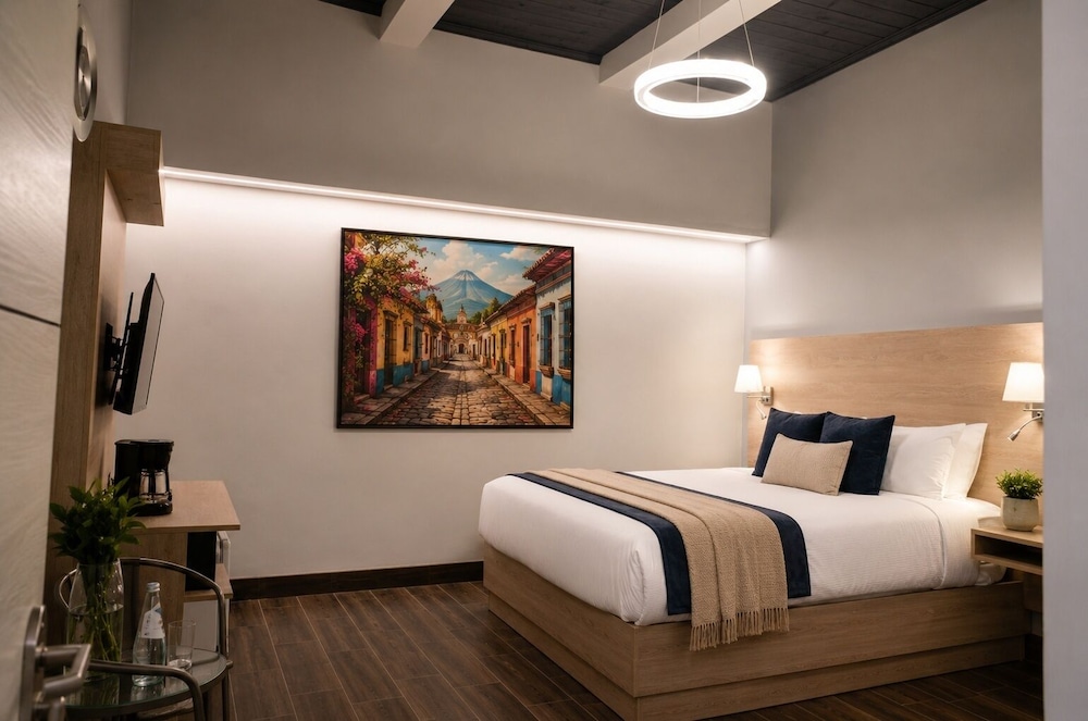 Suite, Queen Bed