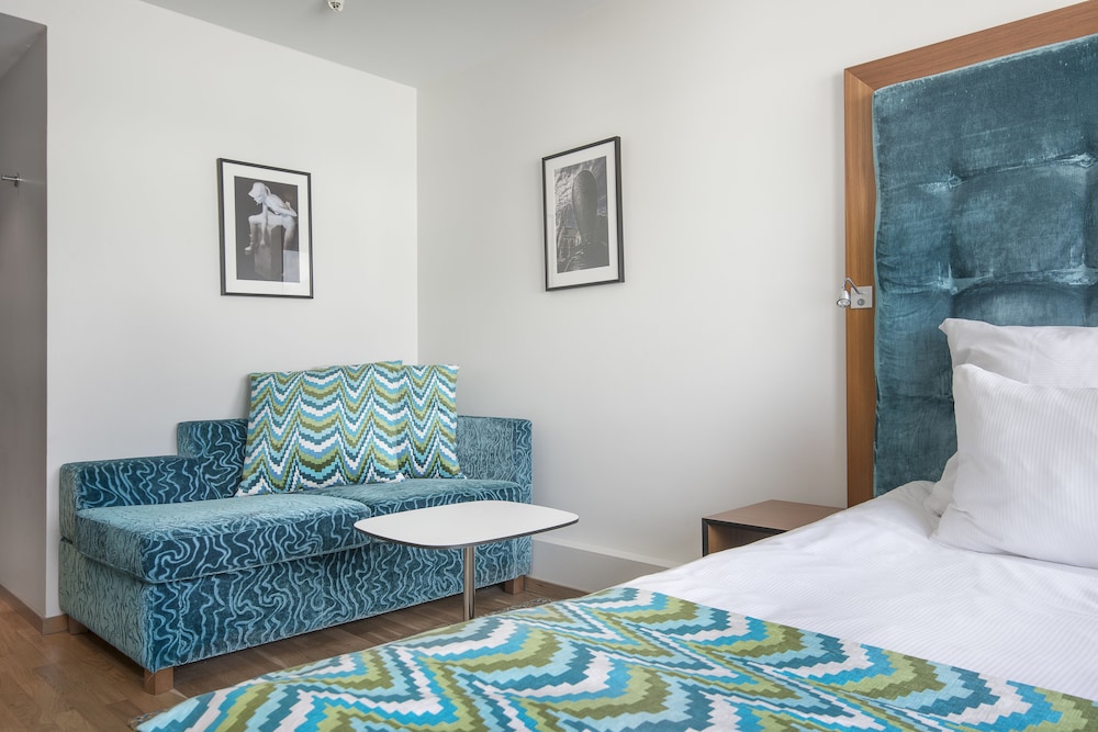 Quality Hotel Grand Boras 32/37