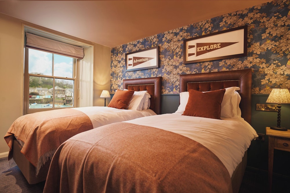 Harbour Inn 6/48