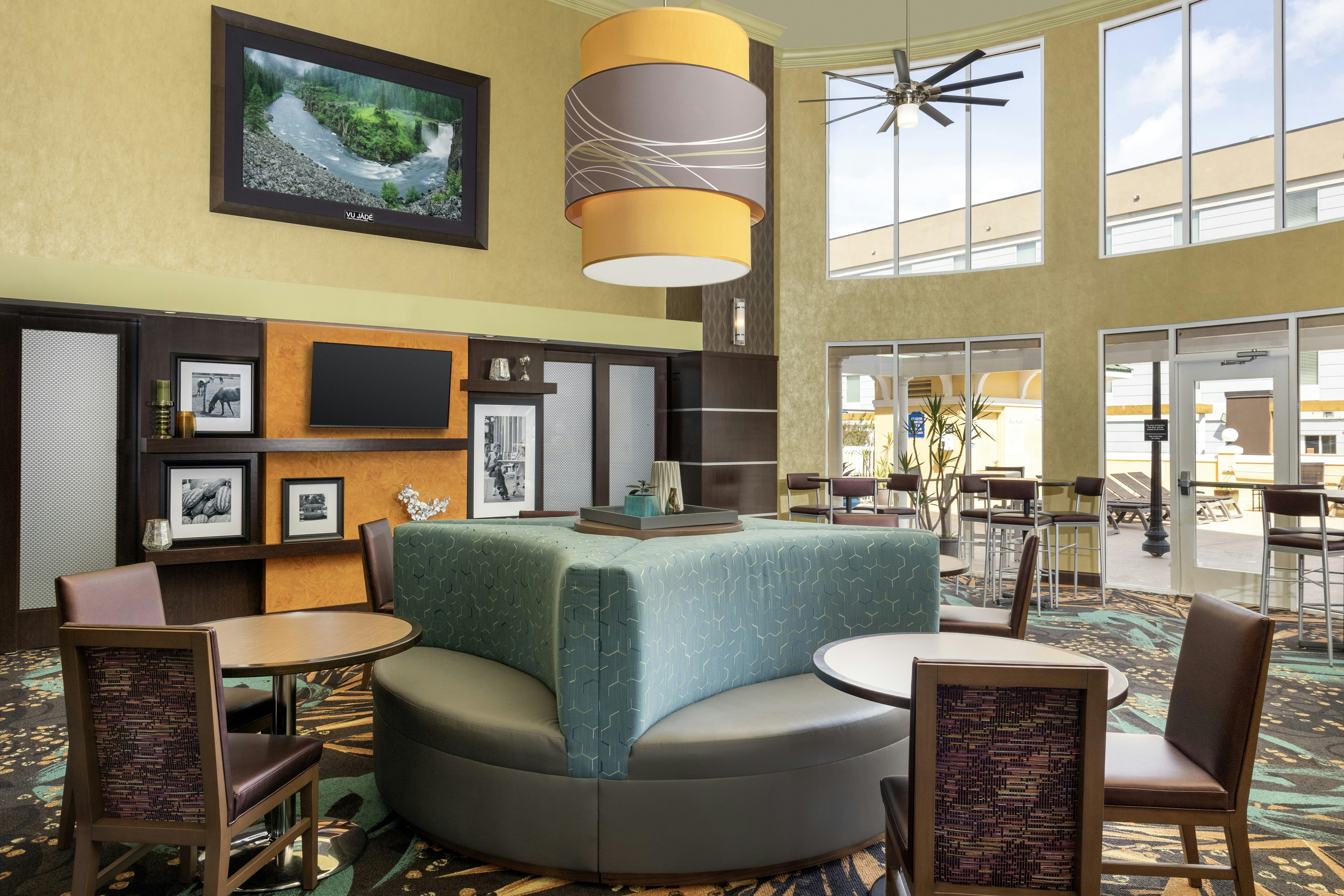 Hampton Inn Suite Lake City 18/35