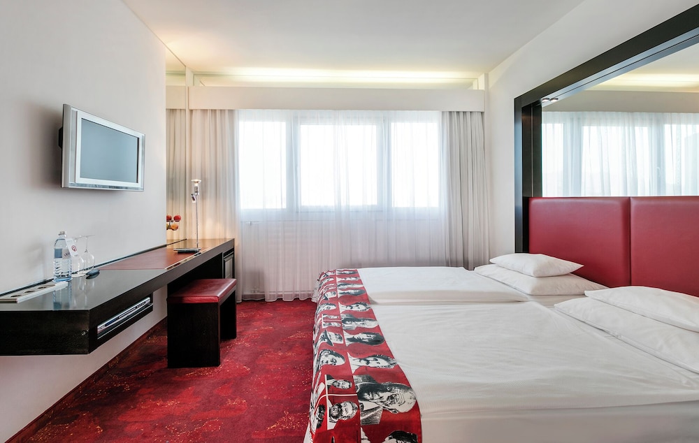Arcotel Nike Linz 16/69