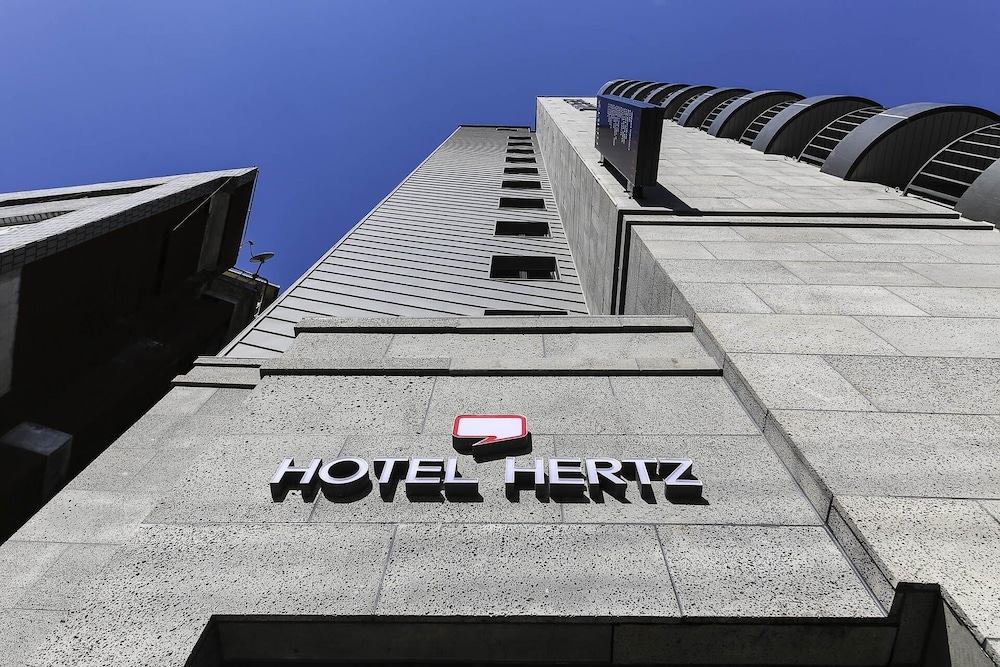 Hotel Hertz 2/31