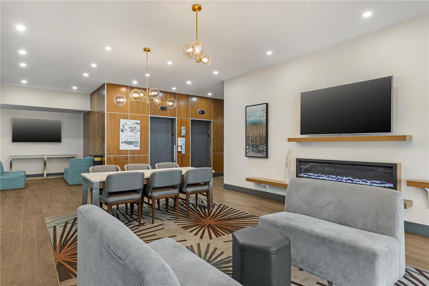 Best Western Plus Suites Downtown 36/42