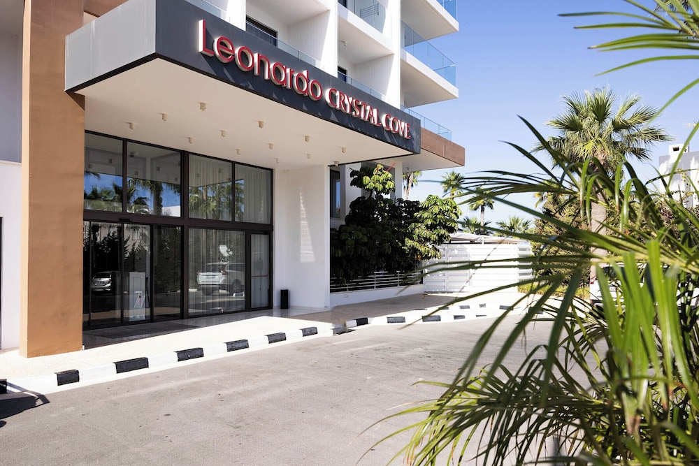Leonardo Crystal Cove Hotel Spa By the Sea 5/64
