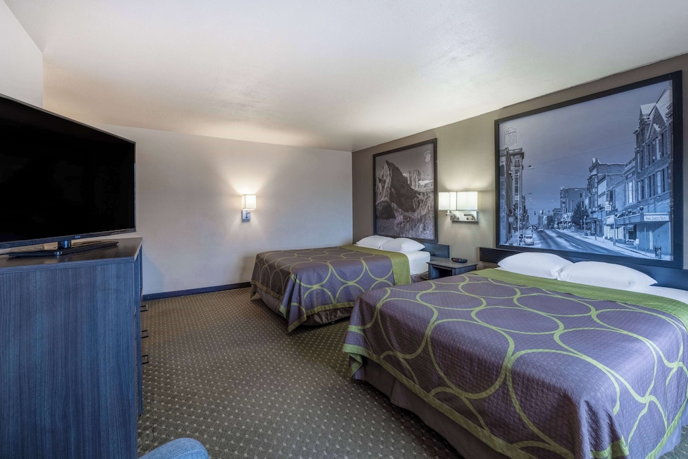 Studio, Suite, 2 Queen Beds