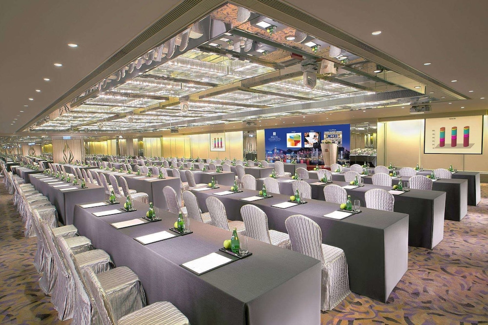 Regal Kowloon Hotel 41/50