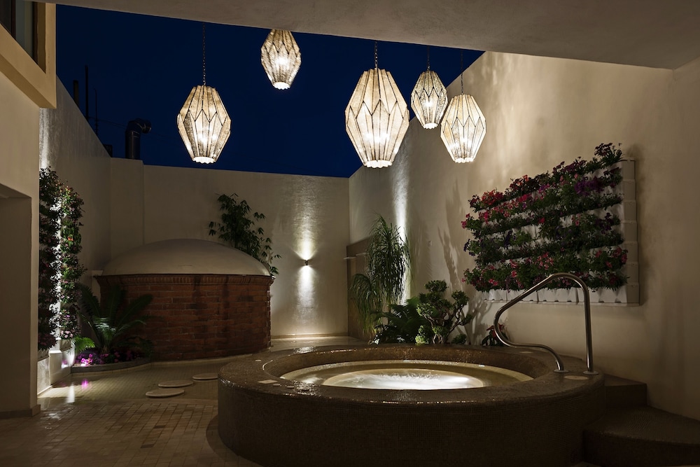 Hotel Mansión Del Conde 10/67