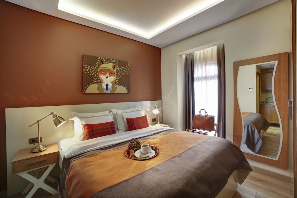 The Fox Hotel Taksim 24/69