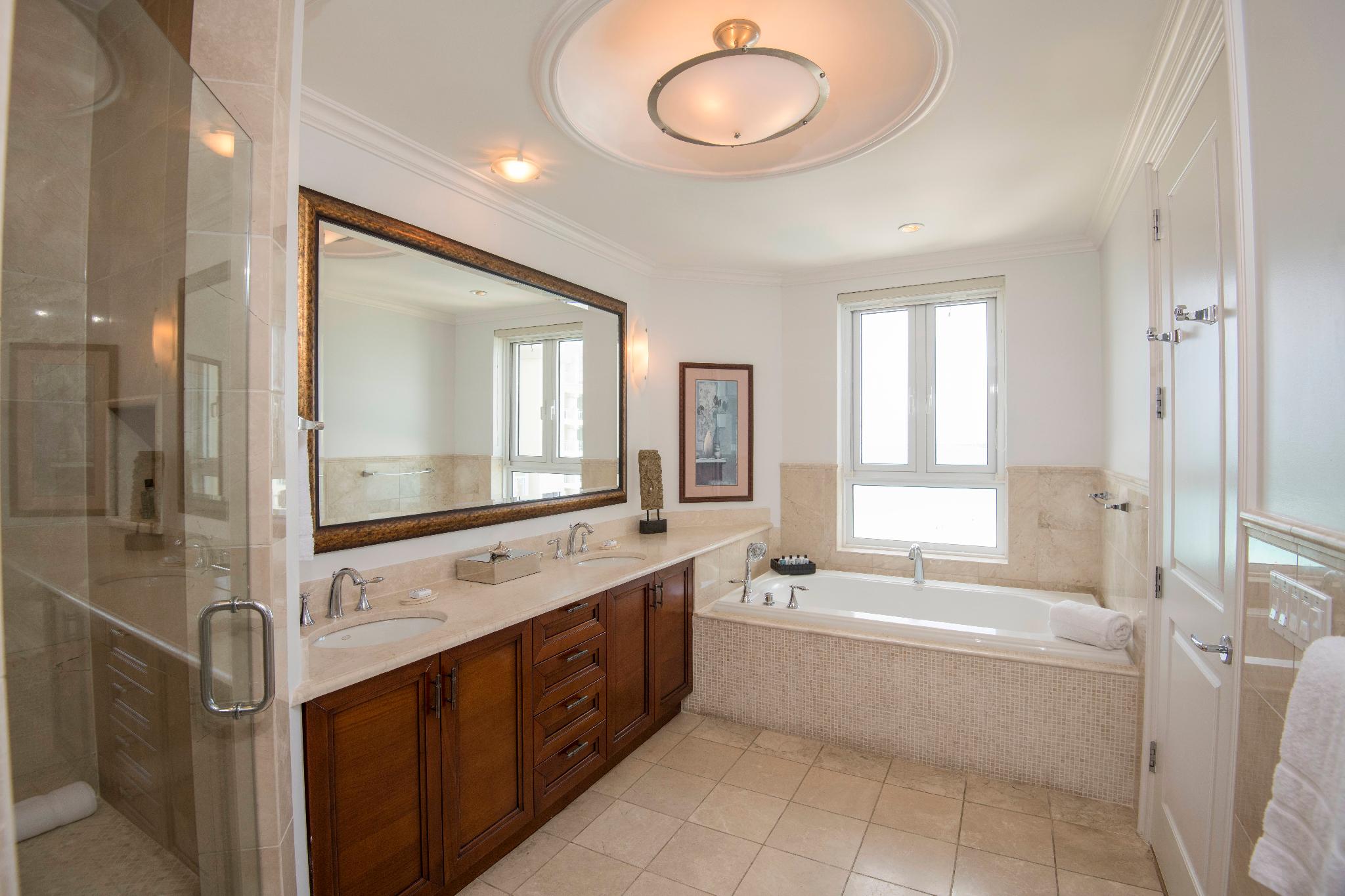 2 Bedrooms, Superior, Suite, Sea Front, Living Area