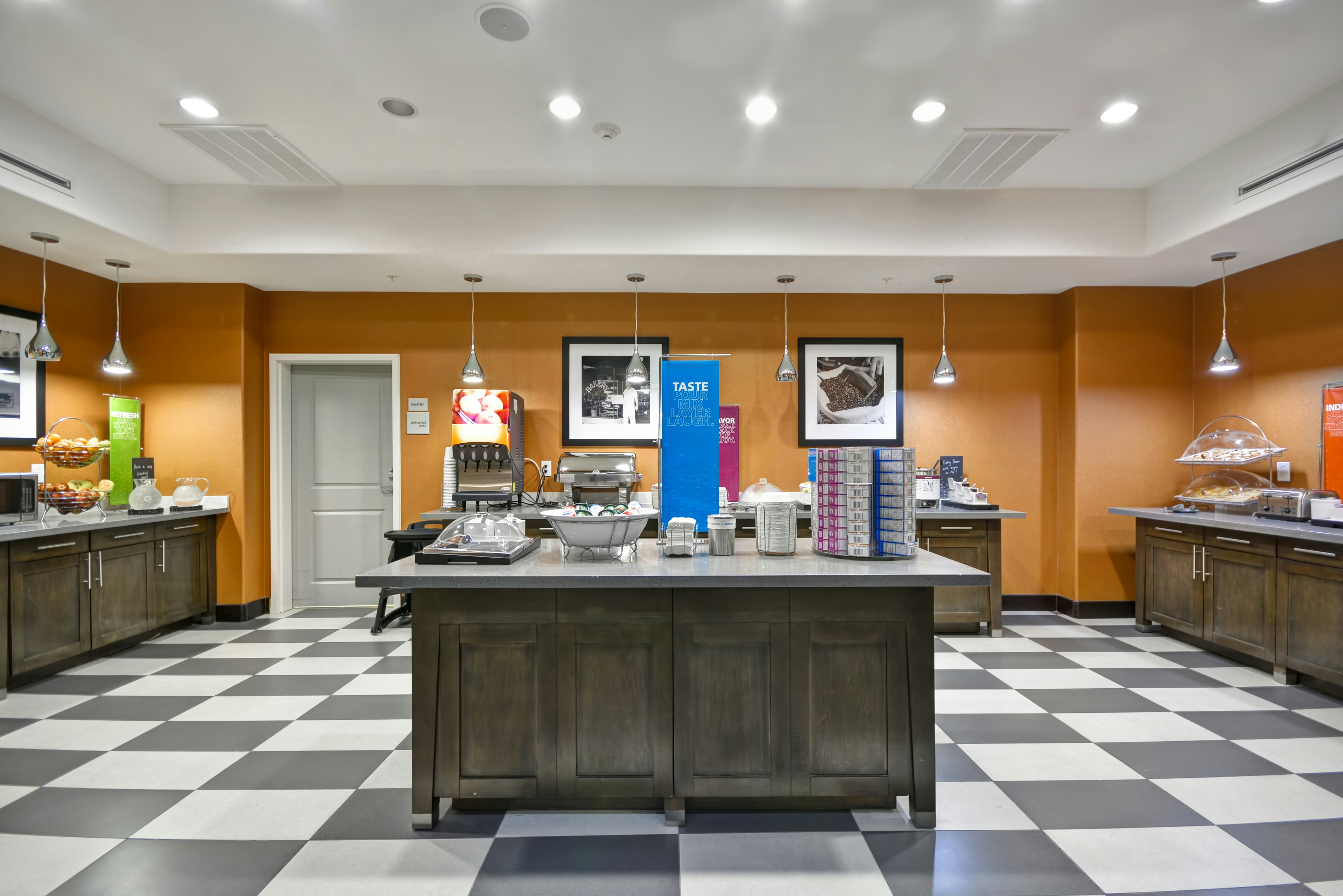 Hampton Inn Kenedy 6/57