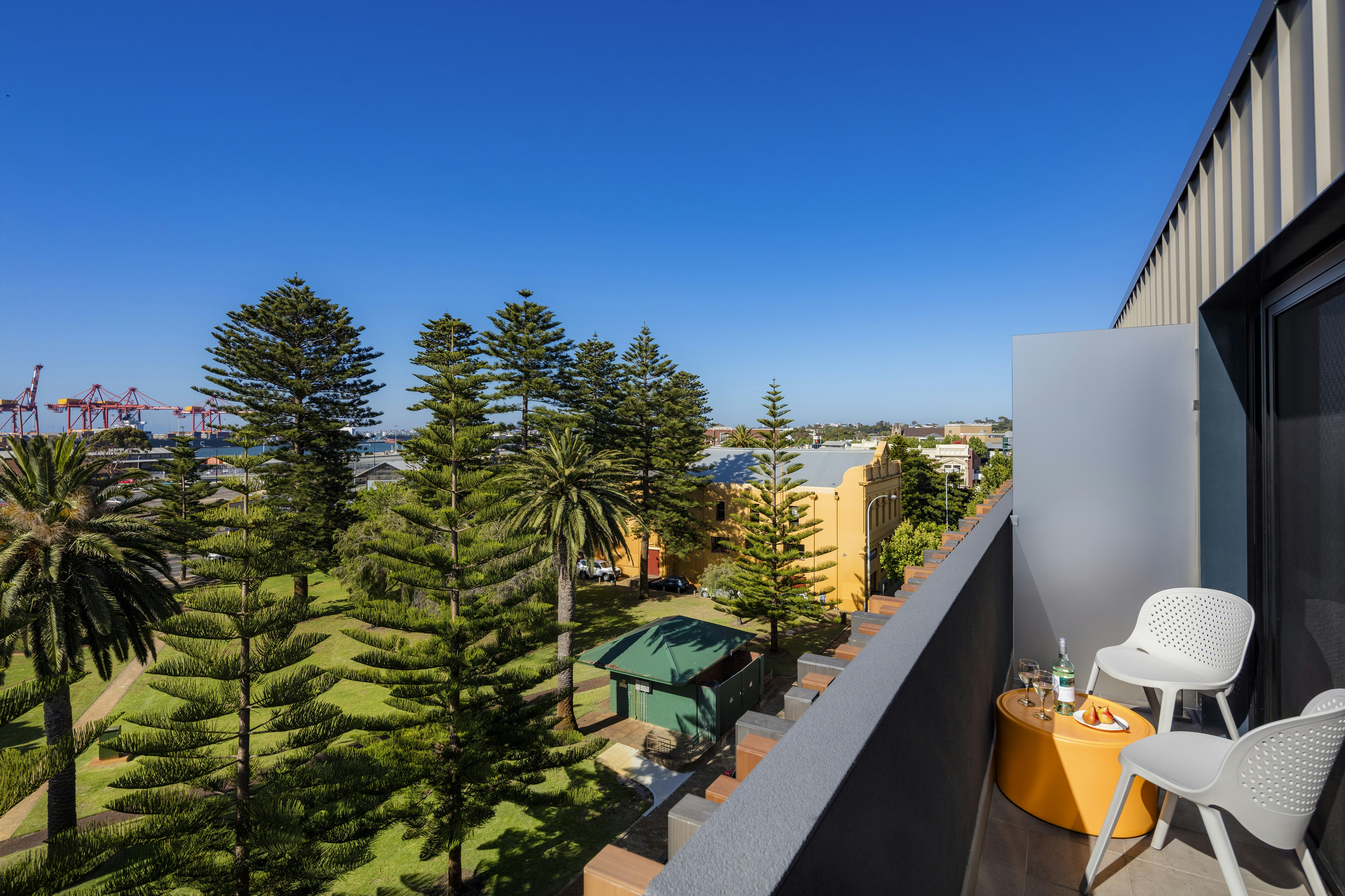 QUEST FREMANTLE 46/51