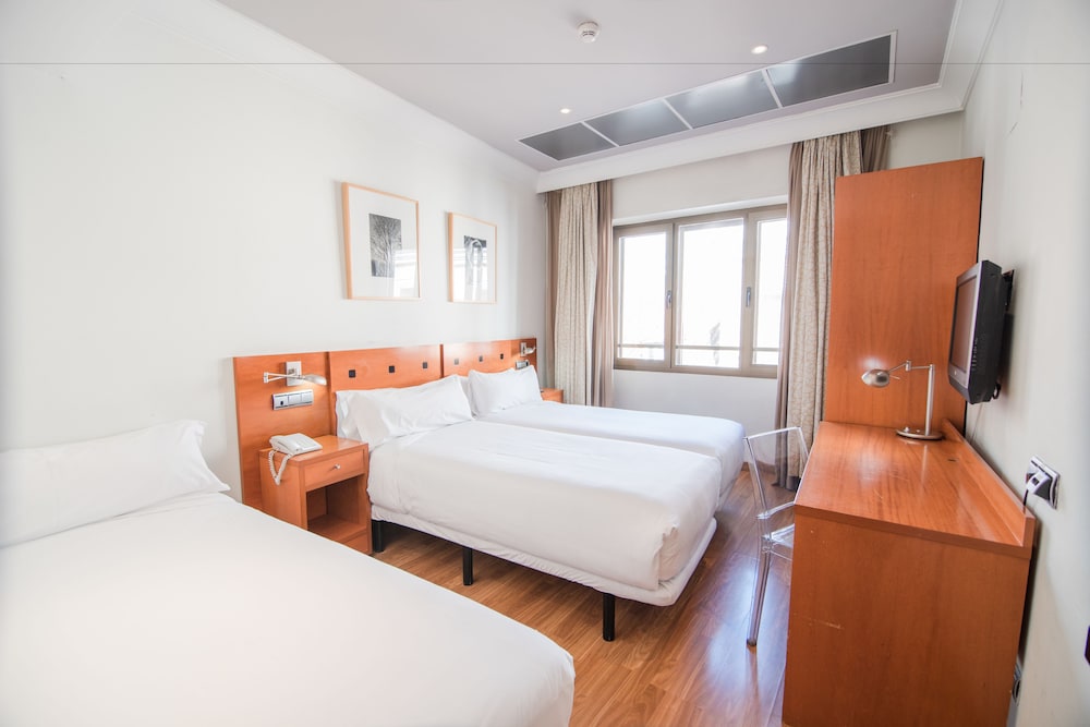 Petit Palace Cliper Gran Via 18/50