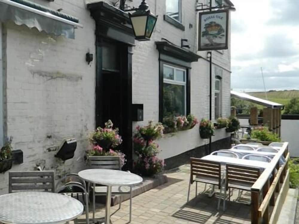 The Royal Oak 16/19