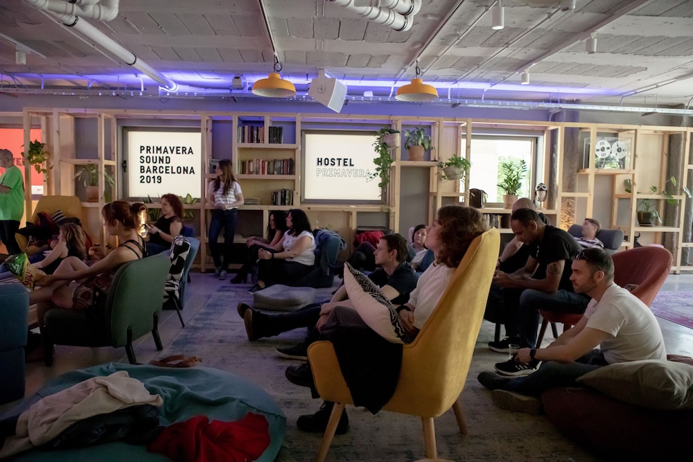 Unite Hostel Barcelona 38/50