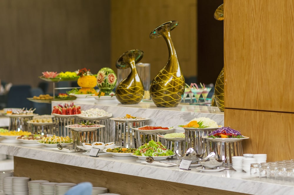 Muong Thanh Luxury Nhat Le Hotel 50/62